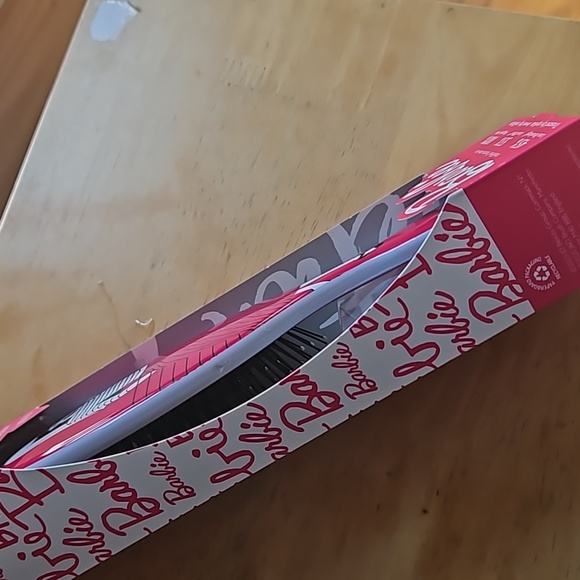 WET BARBIE HAIRBRUSH - Picture 9 of 16